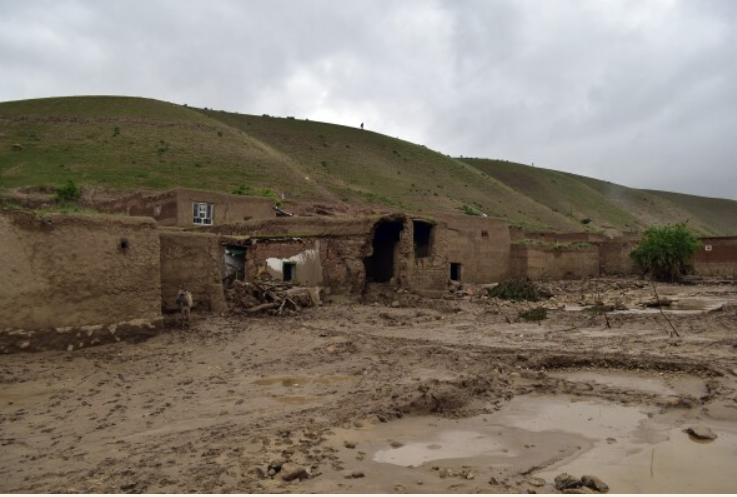 Afganistan'da yaşanan sel felaketinde yüzden fazla kişi hayatını kaybetti
