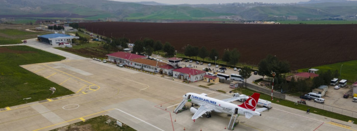 Siirt'te bir bilinmez havaalanı: Yolcusu var, terminali yok; havası var alanı yok!